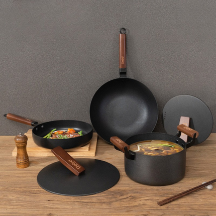 Conjunto de 2 Ollas y 1 Sartén Antiadherente en Acero Inoxidable con Mangos de Madera